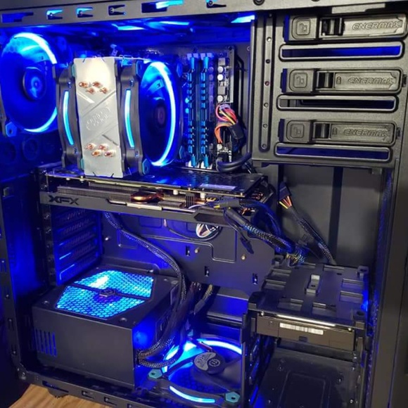 Computer - Picture 2 of 2